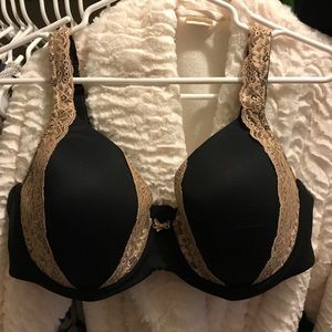 Soma NWOT Embraceable Full Coverage Lace Trim Bra