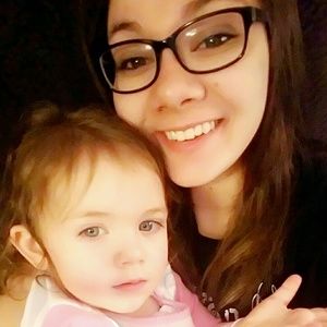 Meet your Posher, Chloe