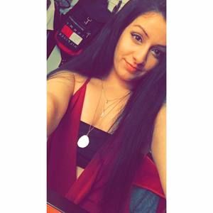 Meet your Posher, Aashna