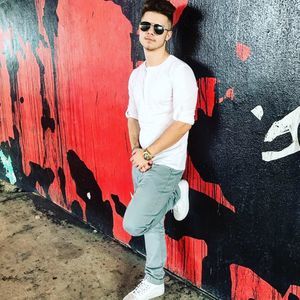 Meet your Posher, Mahir