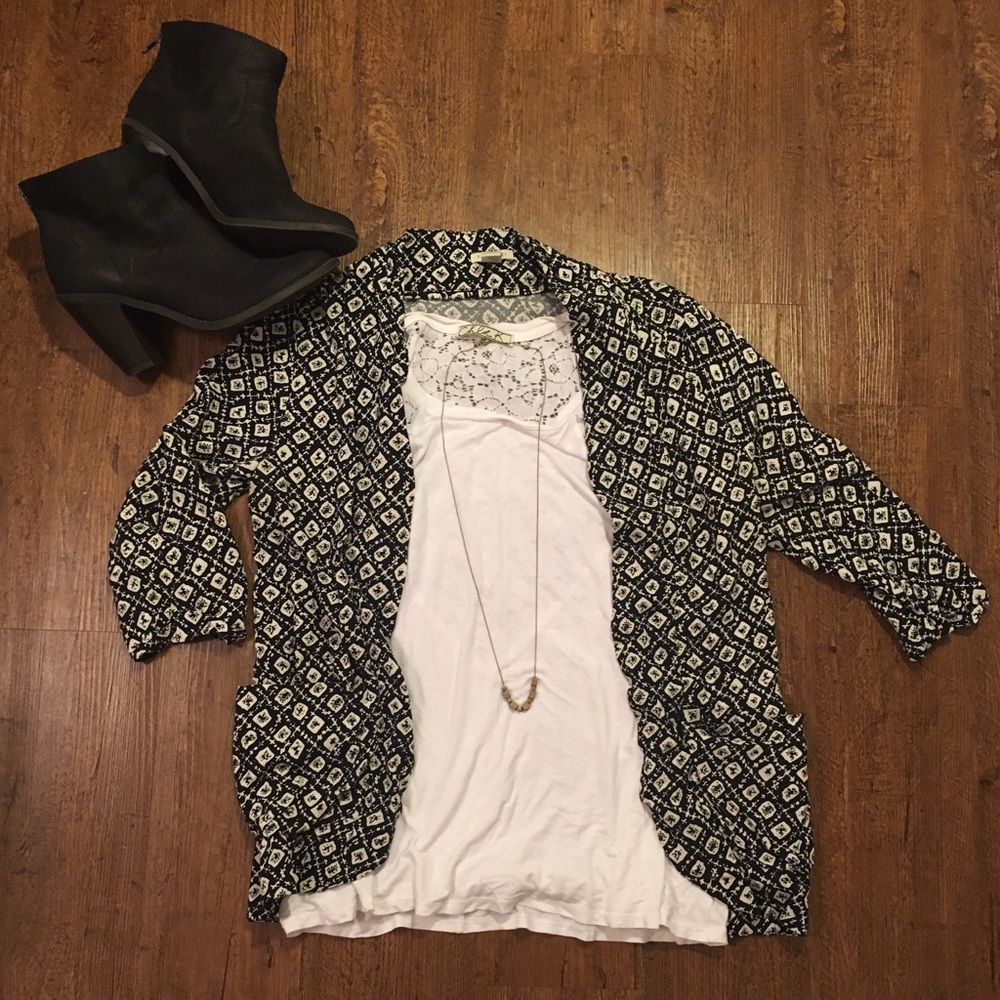 Black and white printed blazer