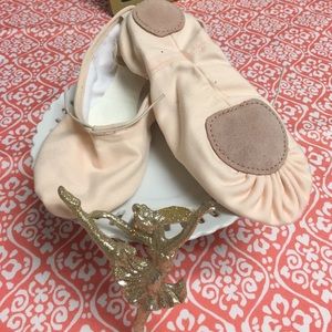 SoDanca ballet shoes