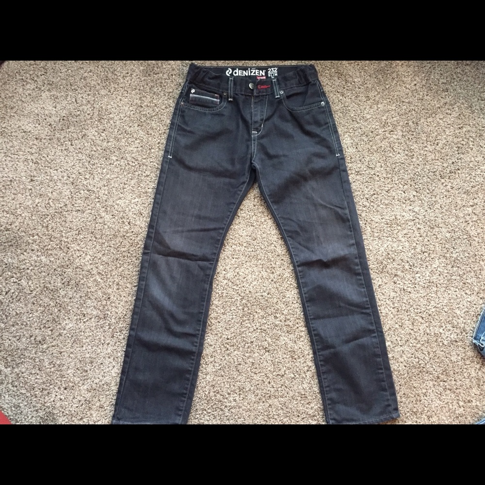NWOT Denizen dark wash boys jeans