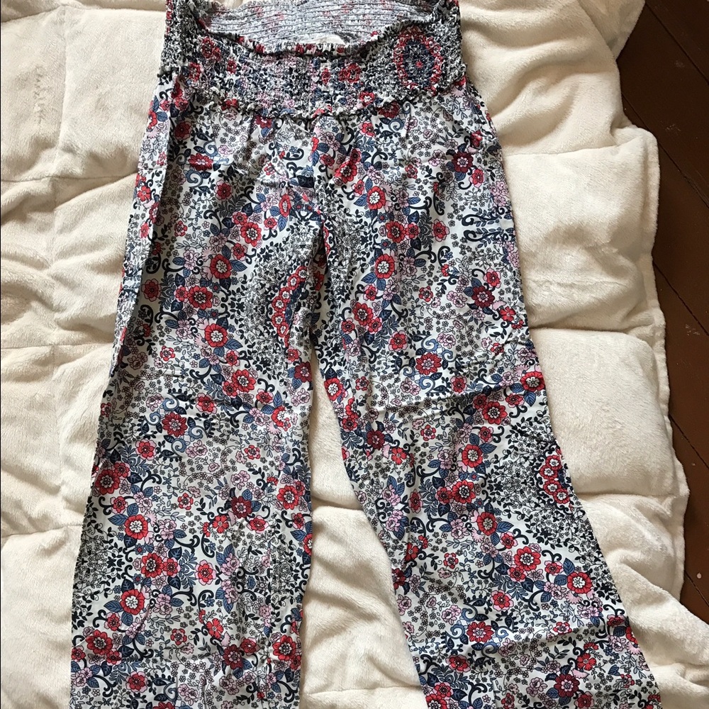 Jessica Simpson maternity pants