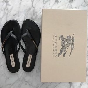 Burberry London Bloomhall Black Flip Flops