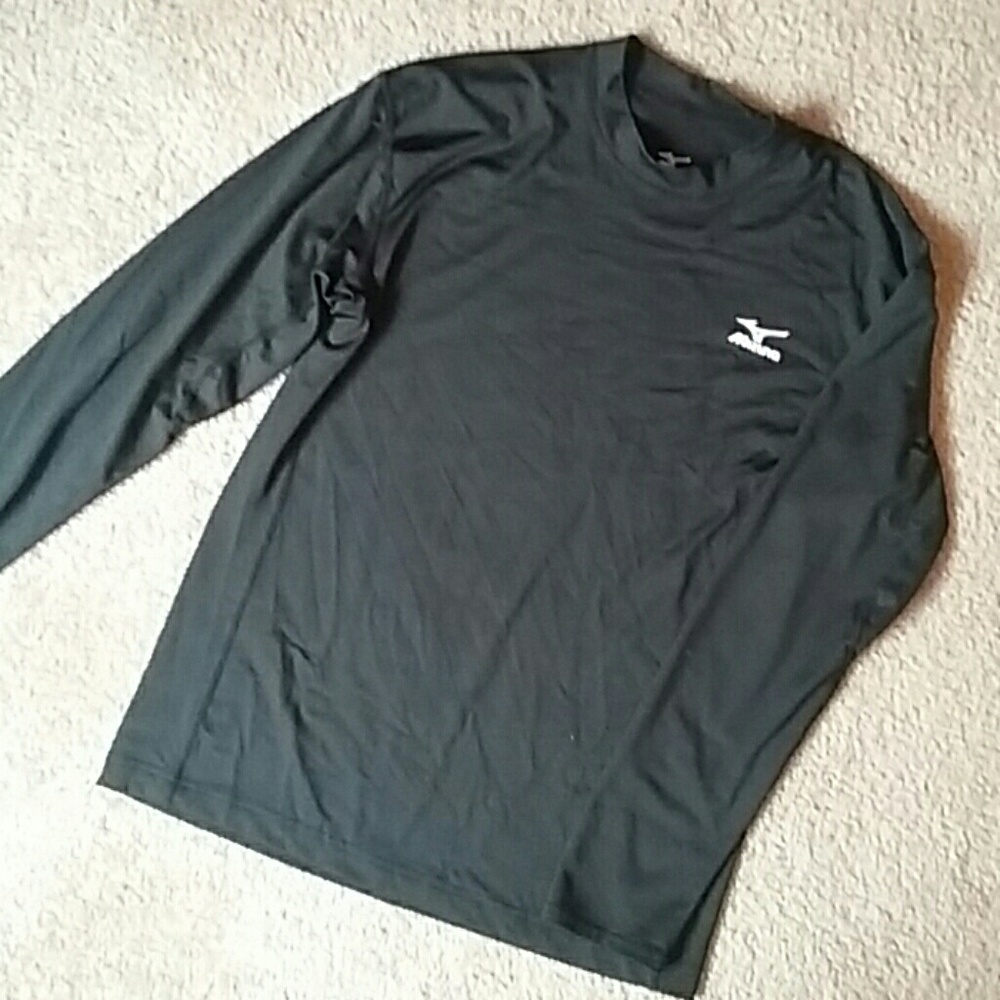 Mizuno athletic shirt