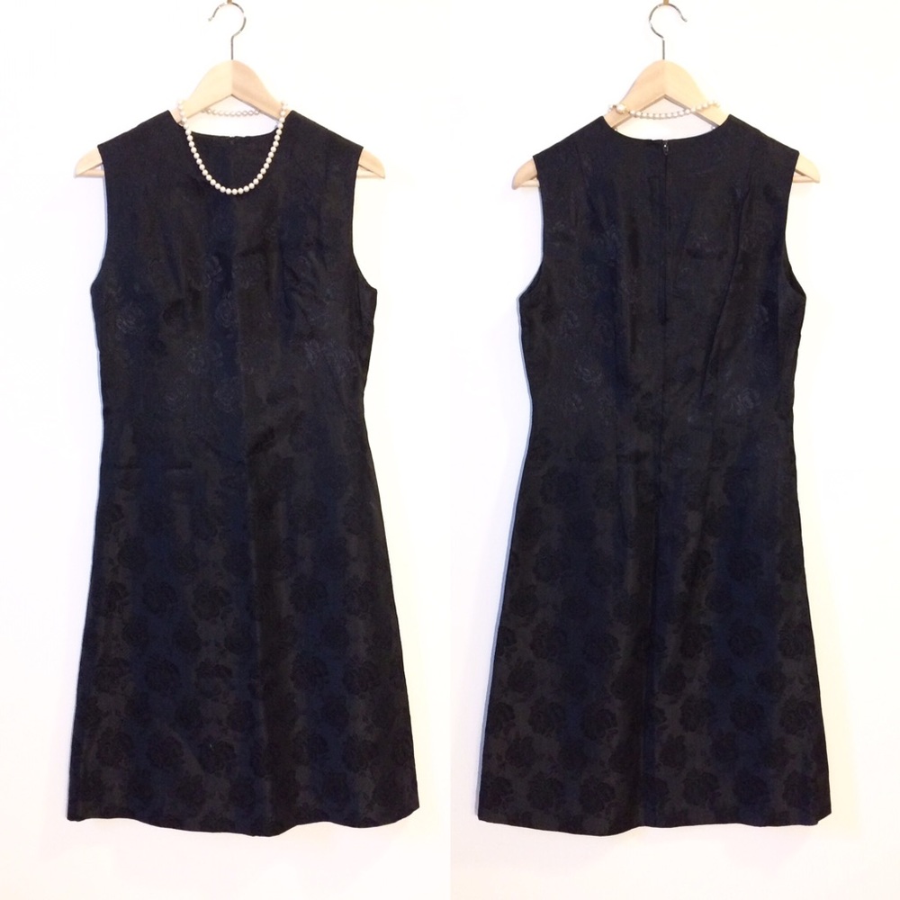 🎉SALE🎉VINTAGE Black Damask Cocktail Dress