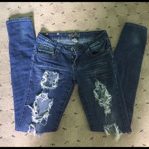 Distressed Skinny Jeans!