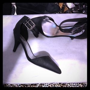 Black ankle strap heels!