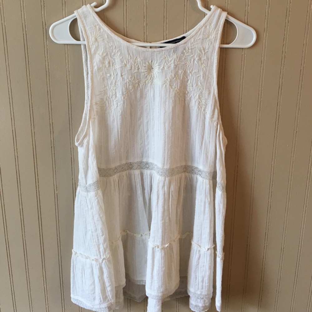 Super cute cream tank top