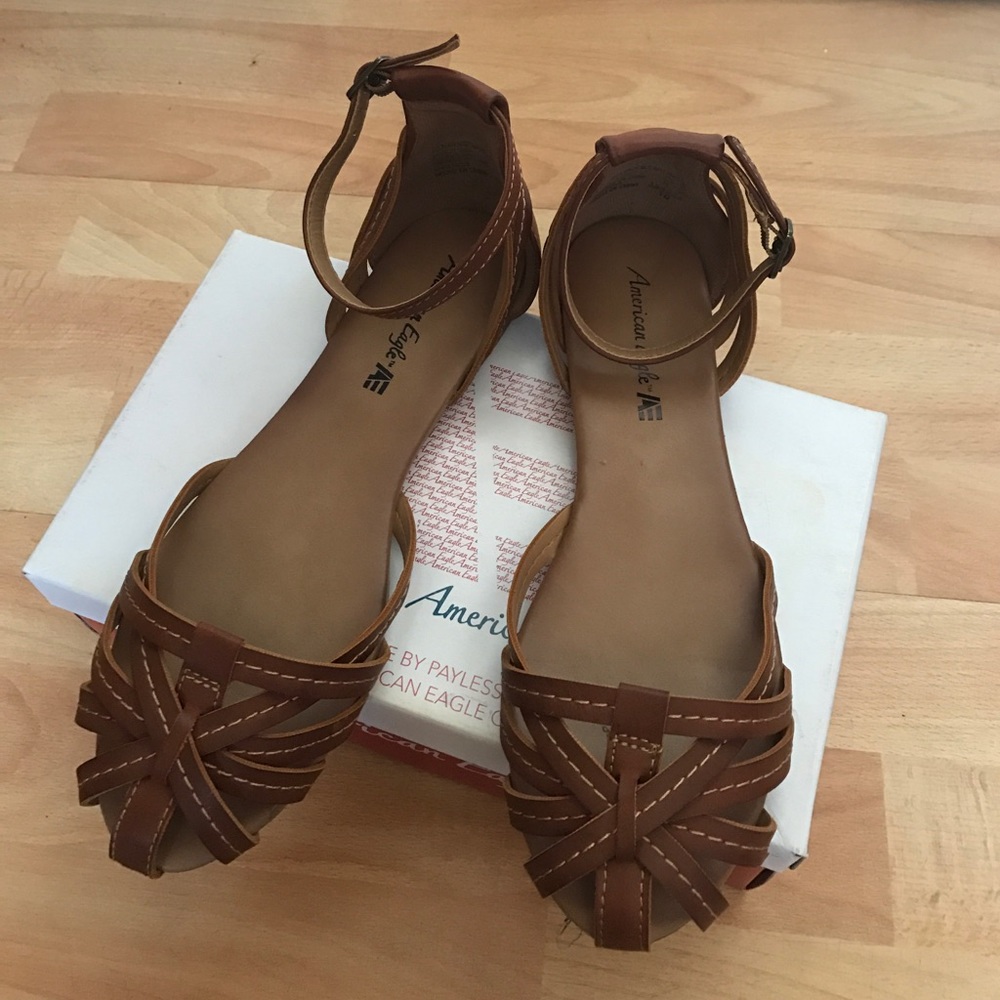 American Eagle sandal