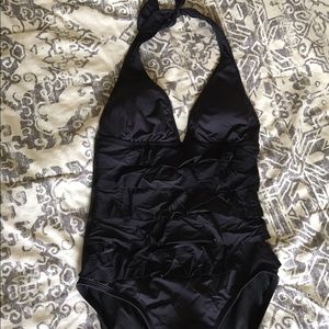 Kenneth Cole Ruffle One Piece swimsuit