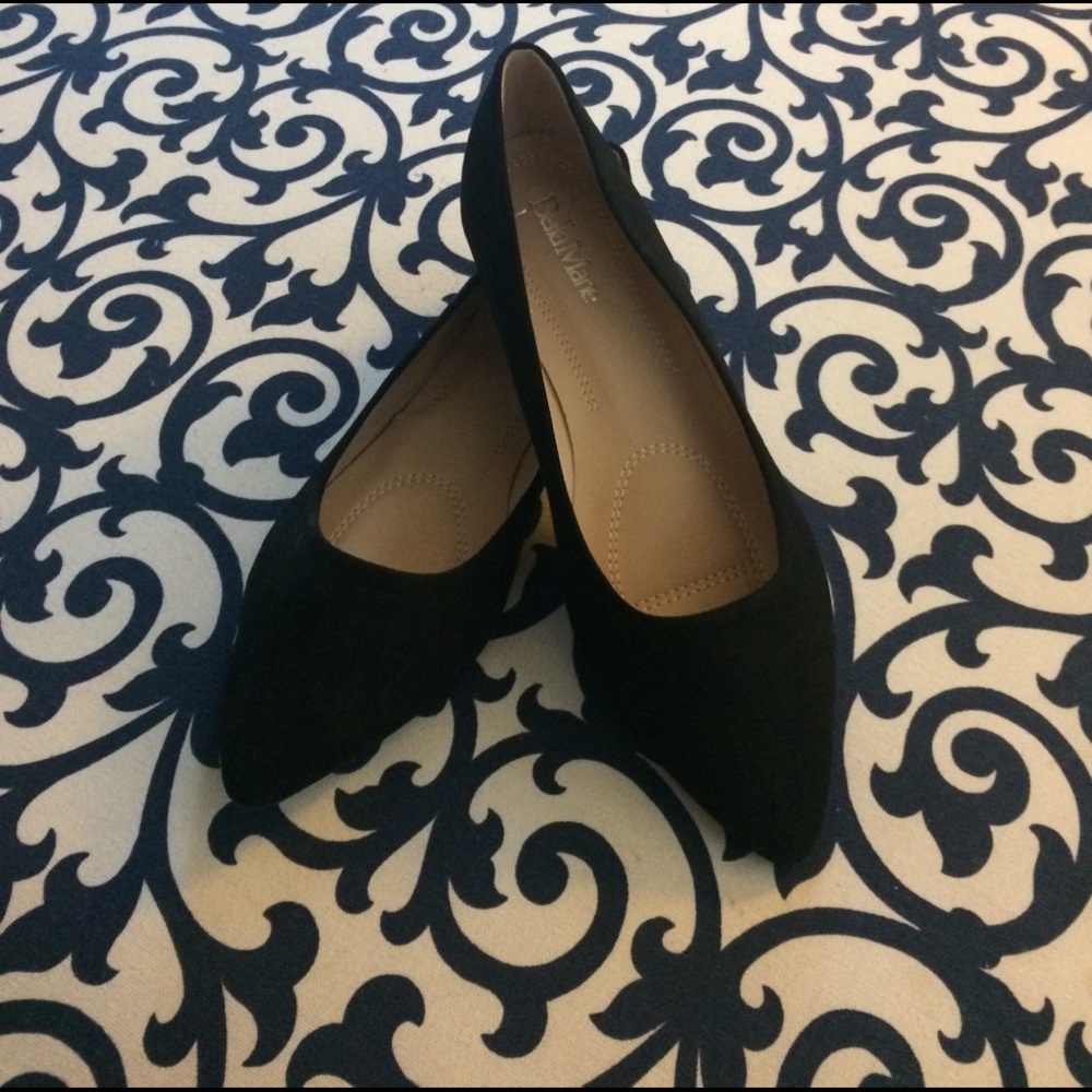 Bella Marie black suede flats, 8, pointed toe