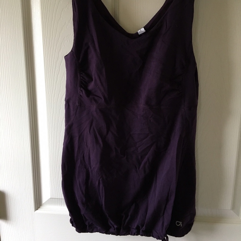 GapFit workout tank. NWOT.