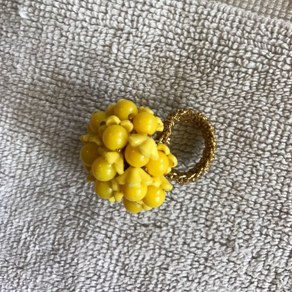Lowest price Vintage stretch Yellow ring