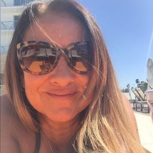 Meet your Posher, Roxann