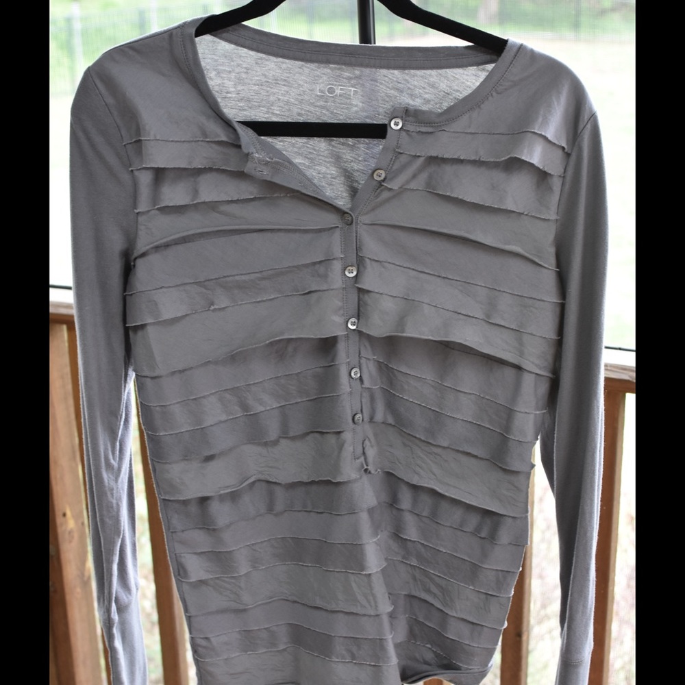 LOFT long sleeved ruffle top