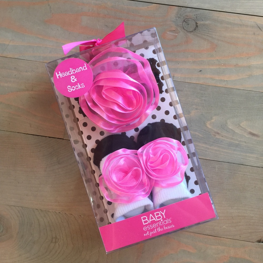 BABY ESSENTIALS socks and headband Gift Newborn