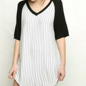 Brandy Melville Annette T-shirt Dress