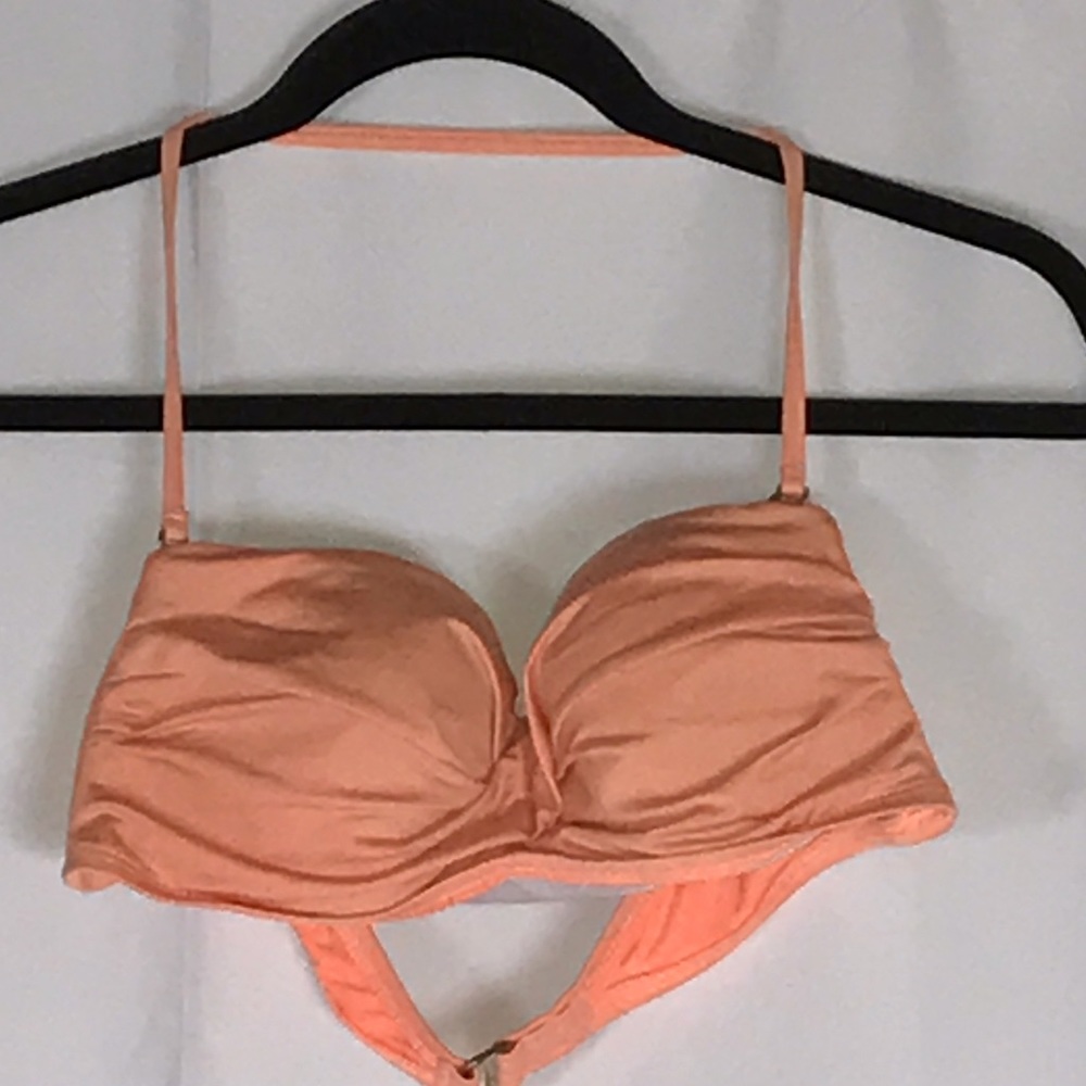 Halter bikini top