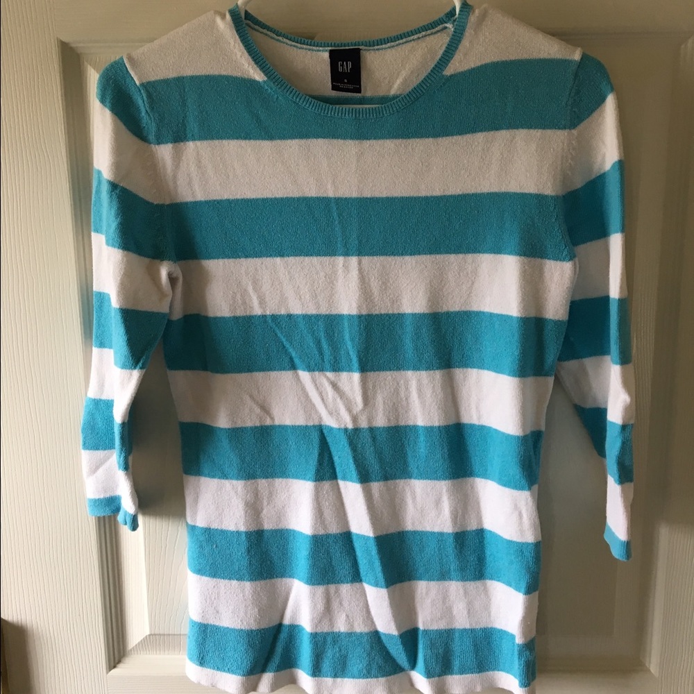 Gap striped 3/4 sleeve sweater