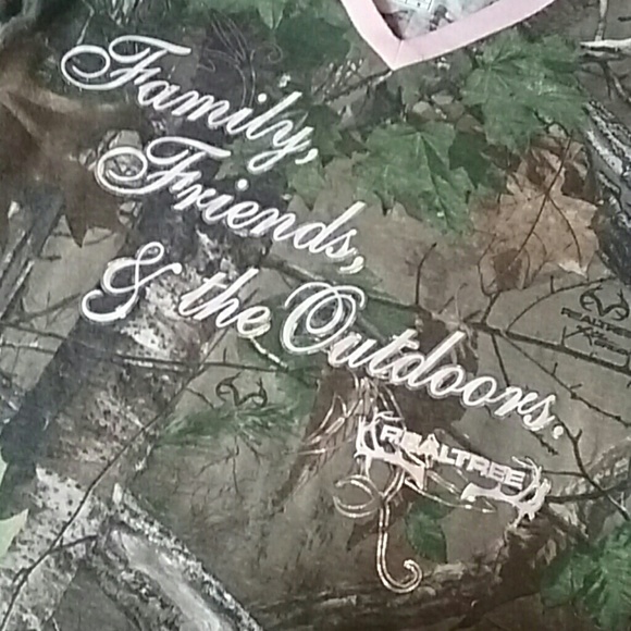 Realtree t-shirt - Picture 2 of 3