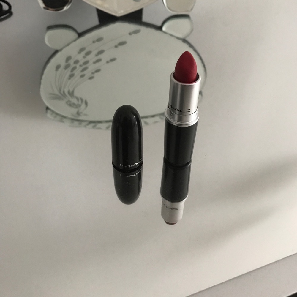 Mac ruby whoo lipstick 💄