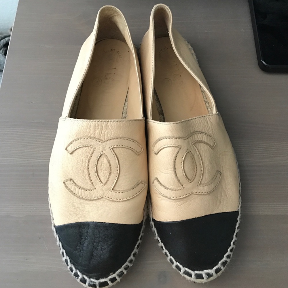 Chanel Leather Espadrilles - Black/Tan