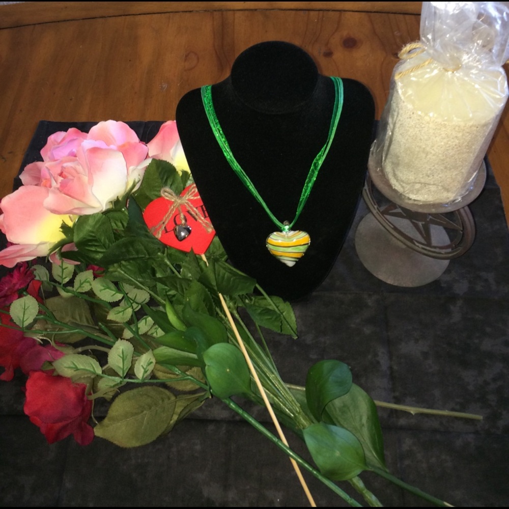 Adjustable 22-24" Green Ribbon Necklace w/ Pendant