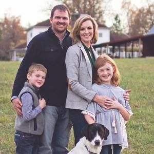 Meet your Posher, Cara