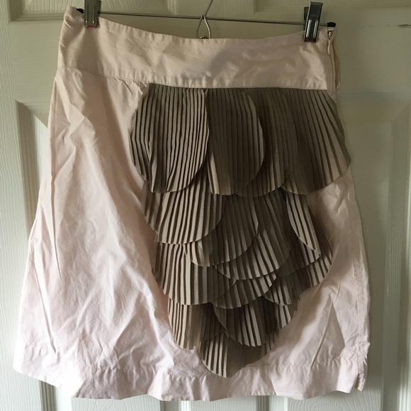 Anthropologie skirt with pleated petal detail - Picture 1 of 2