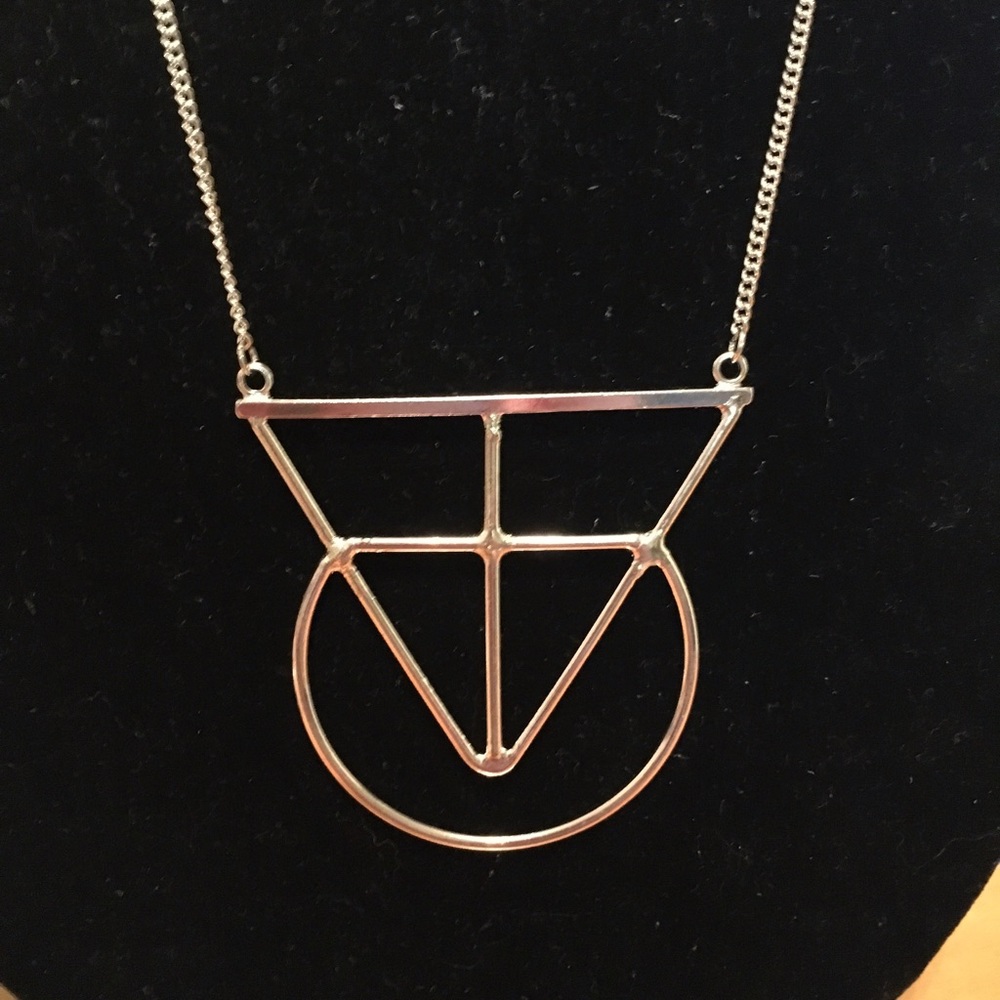 ❤️SALE❤️TRENDY Long Necklace ‼️