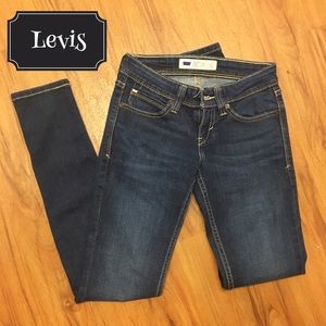 Levis Demi Curve Jeans
