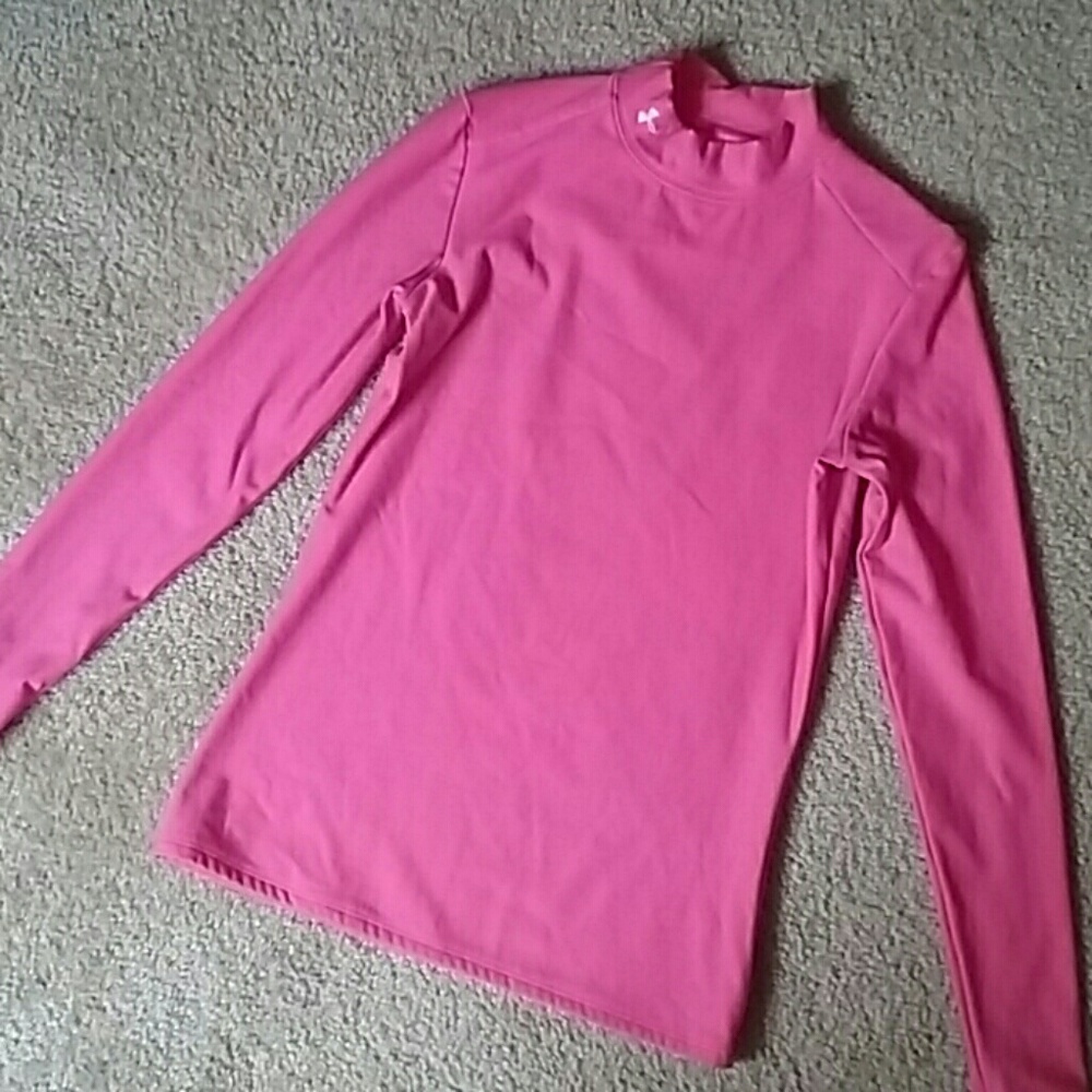 Under Armour long sleeved shirt
