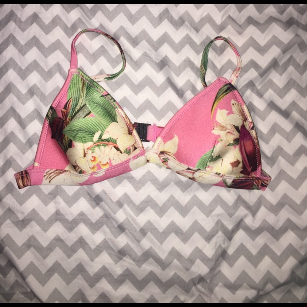 Triangl Missy Young hearts set