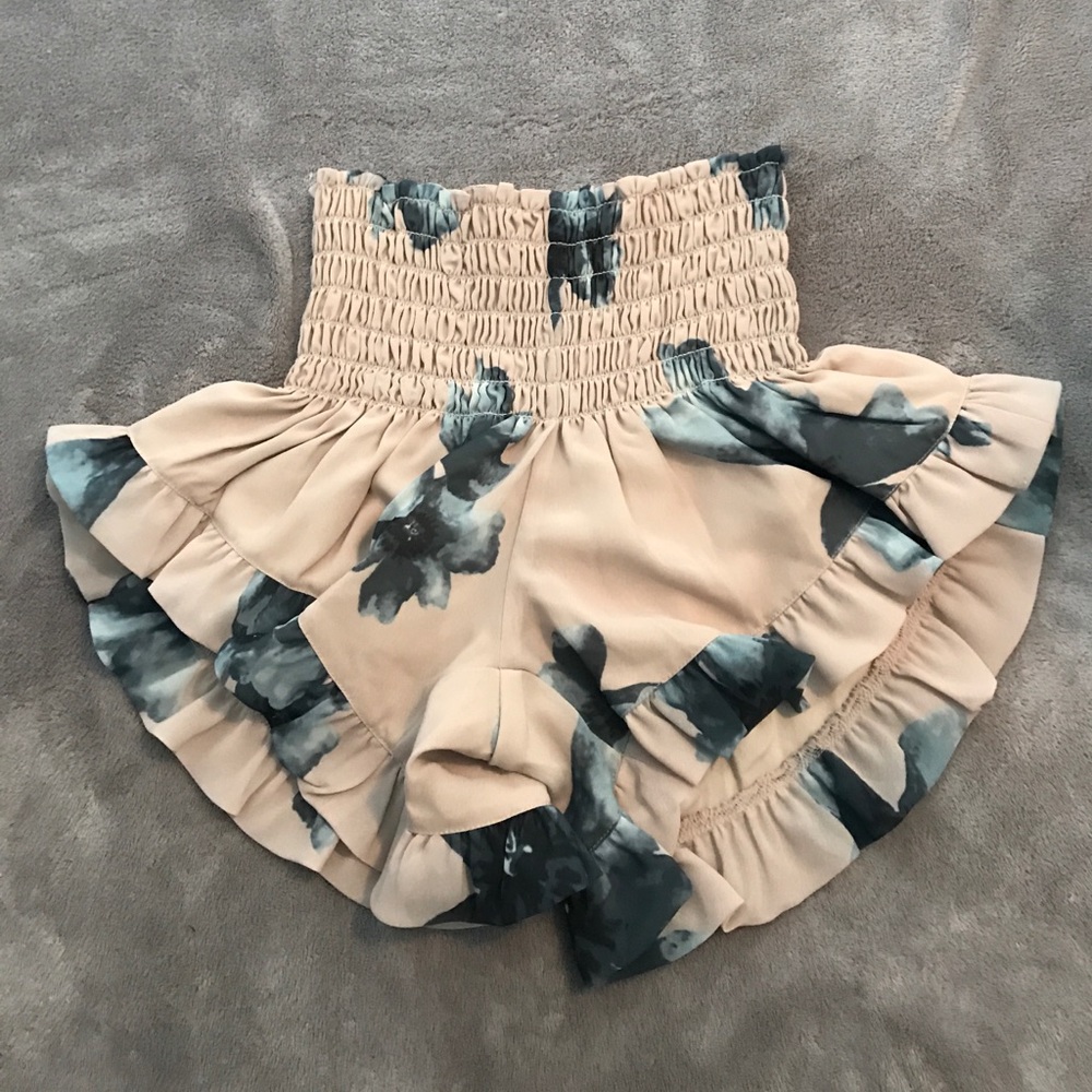 Winston White flowery shorts