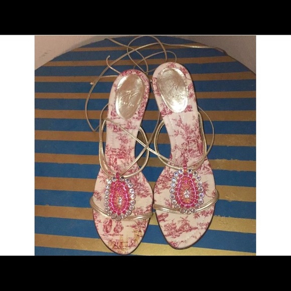 J Vincent - Picture 2 of 4