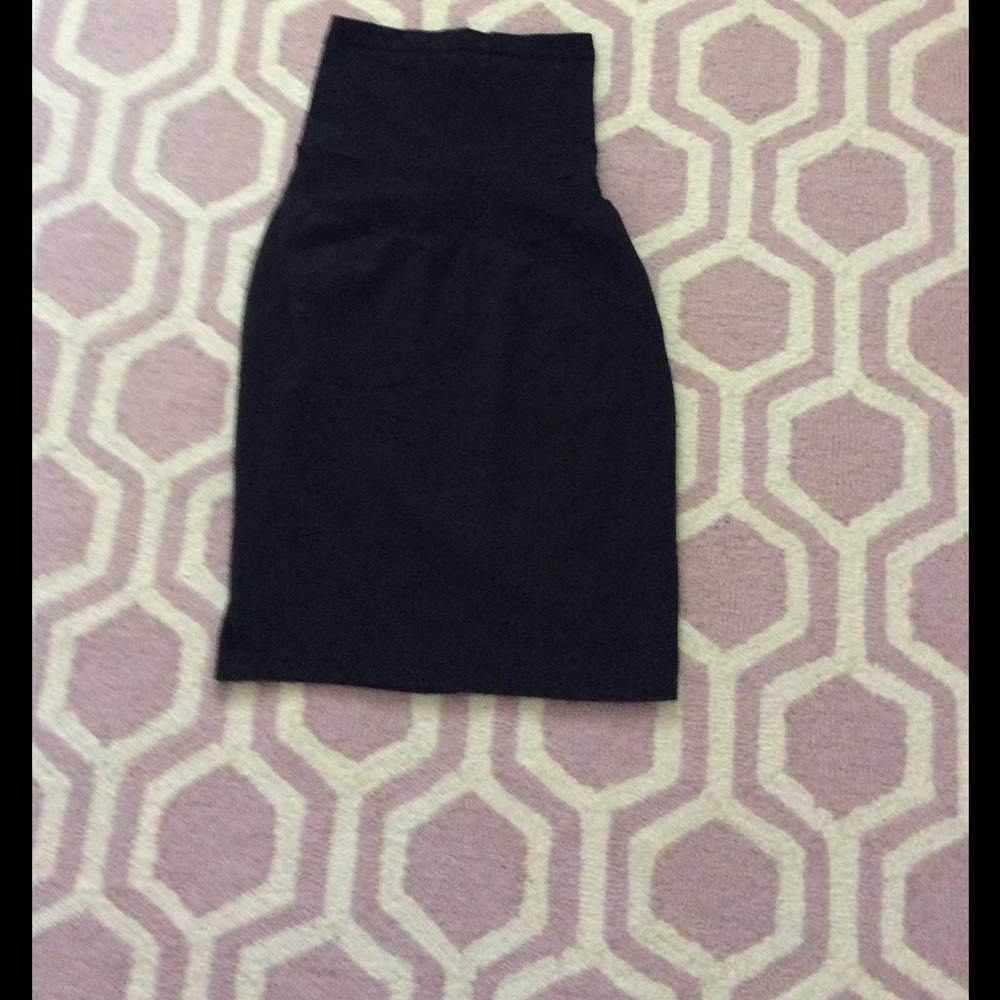 Black pencil skirt