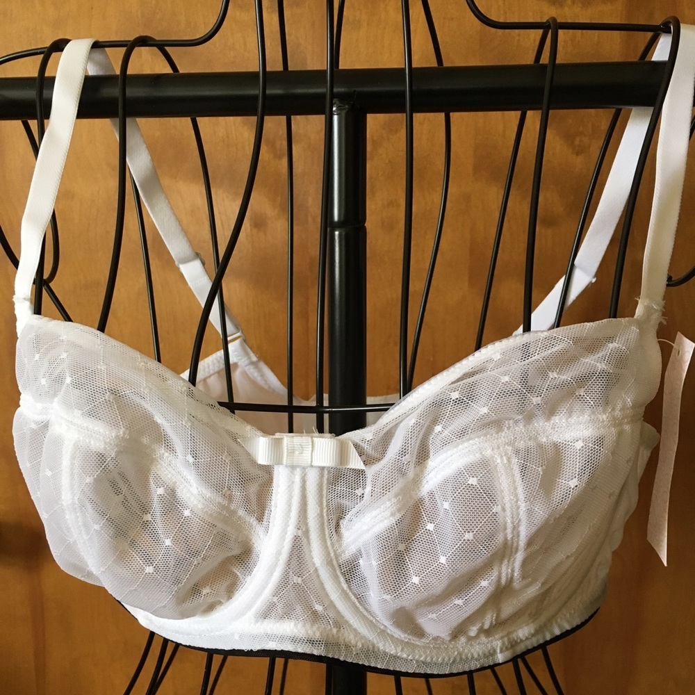 NWT Beautiful and Sexy women bra in white