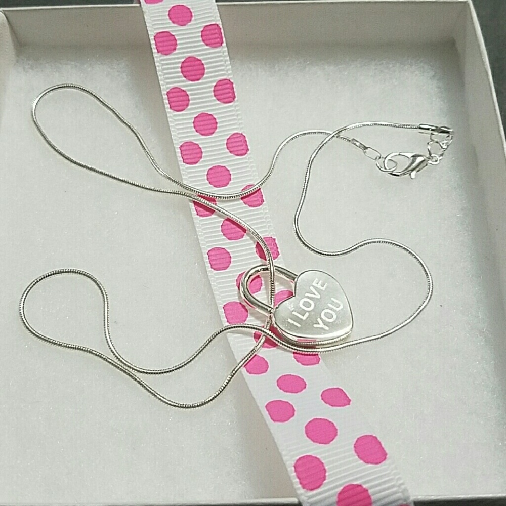 SS I love you necklace