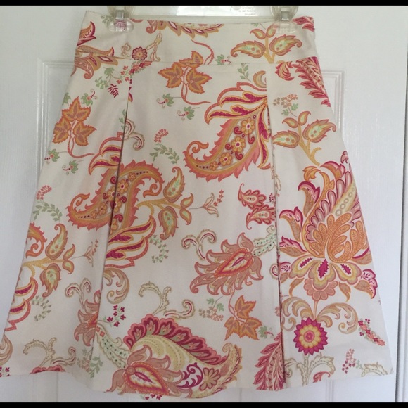Classic spring/summer skirt by George Me - Picture 1 of 3