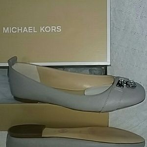 Michael Kors Hamilton Ballet flat. New w/ box