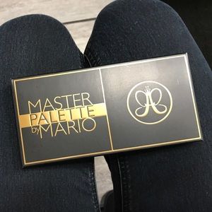NWT Limited Edition Master Palette by Mario