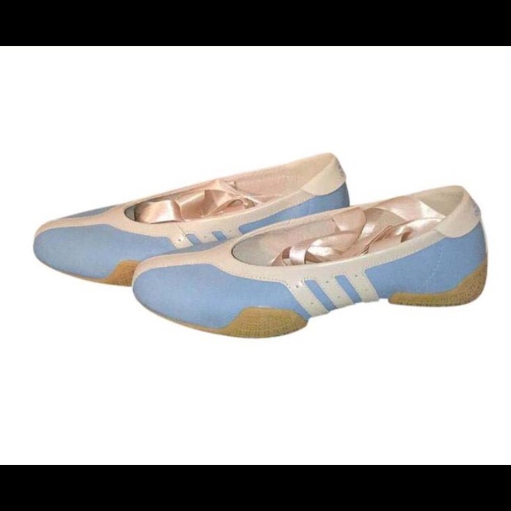 Adidas Sneakers