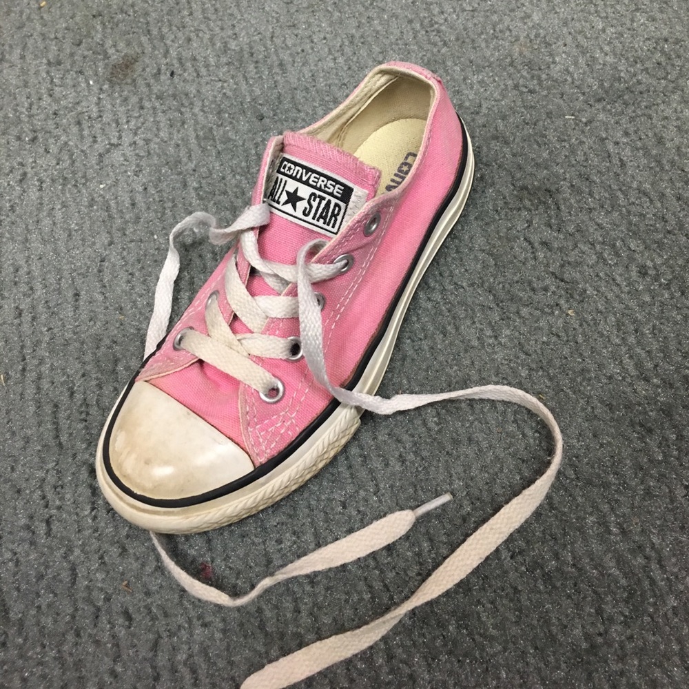 (Kids) pink converse