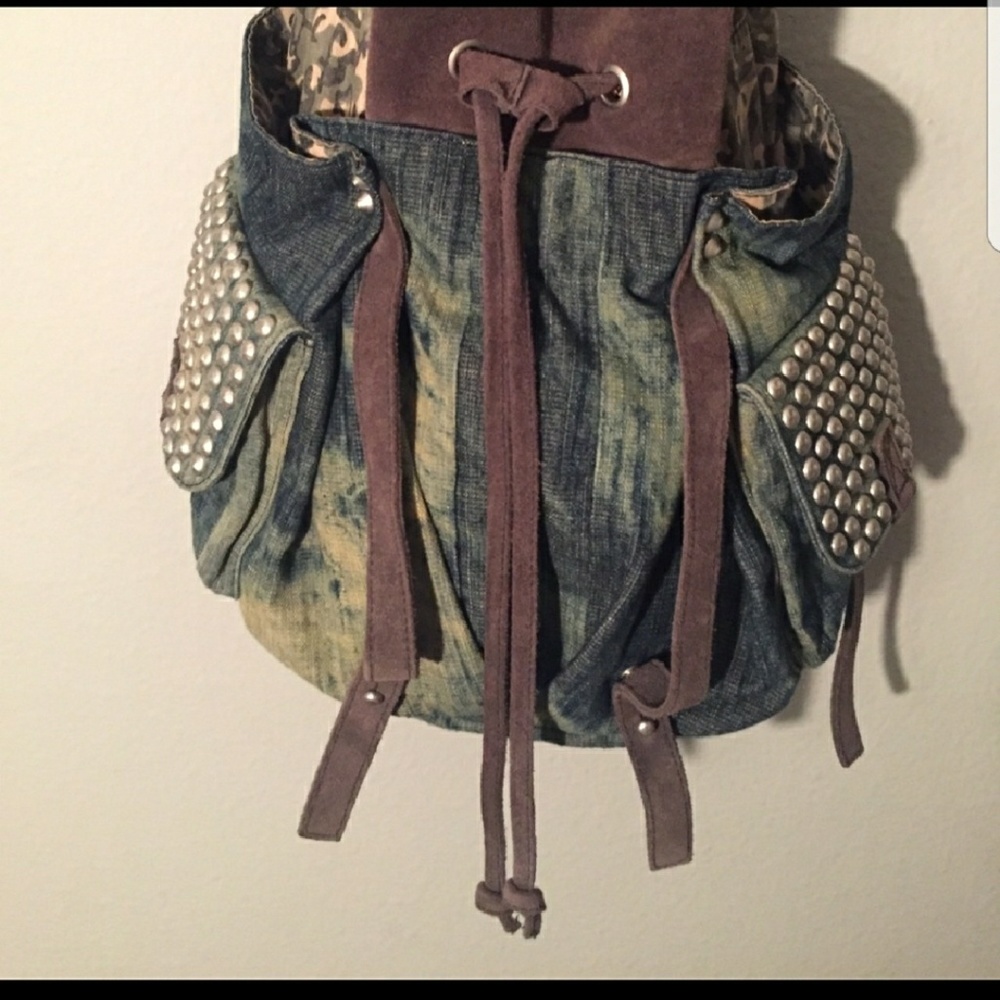 Purse - Picture 2 of 5