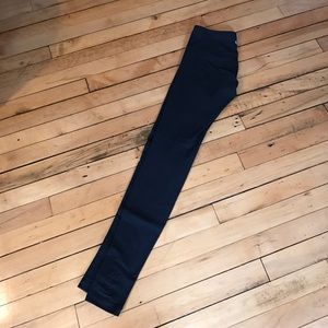 Lululemon wunderunder basic