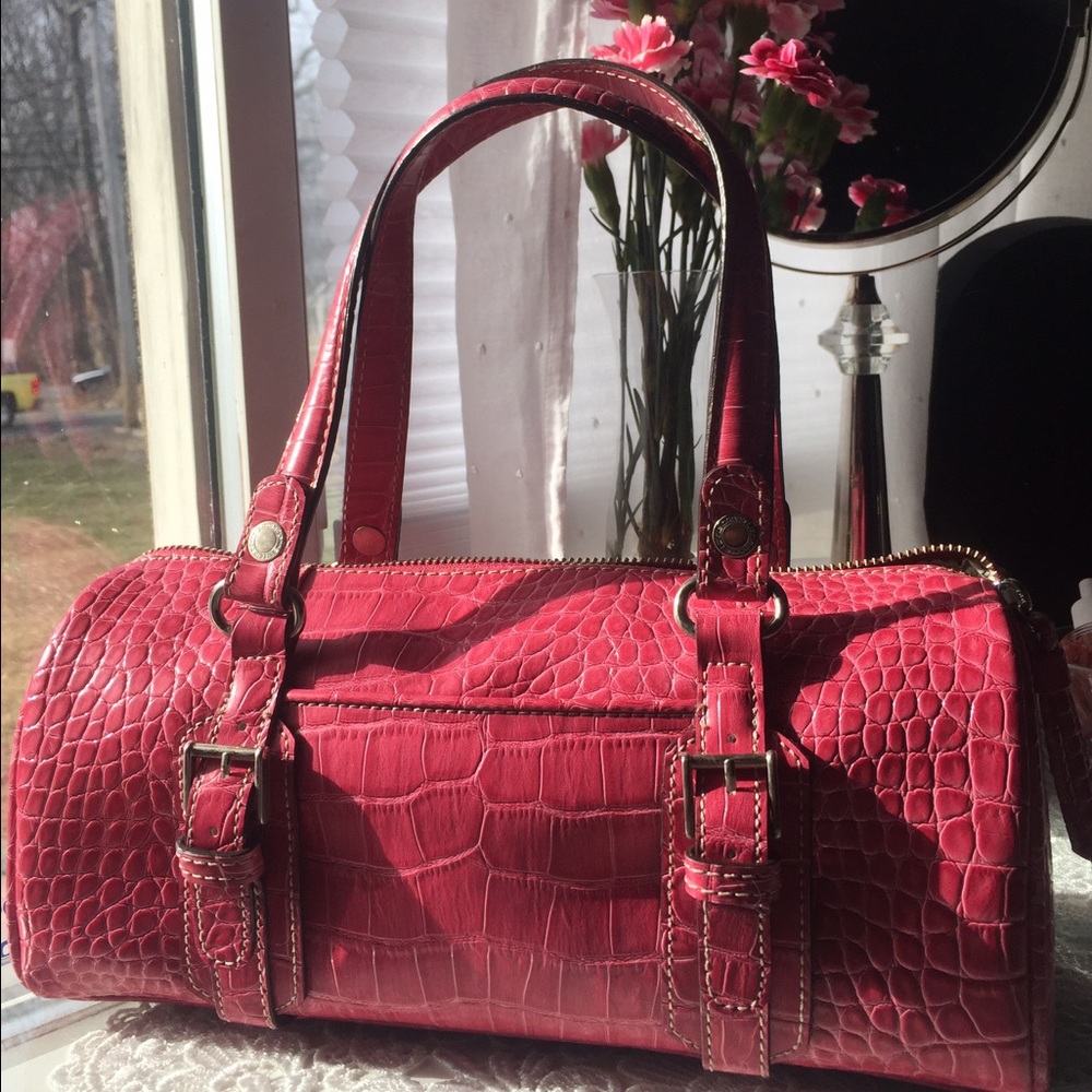 New Snakeskin leather pink liz Claiborne purse