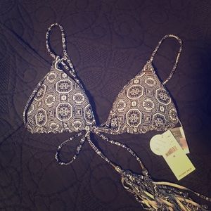 O'Neill strappy bikini top