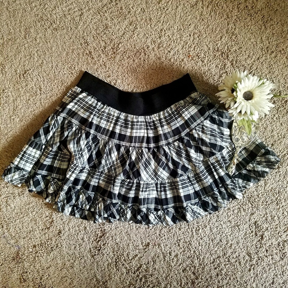 Black and White Plaid Skirt